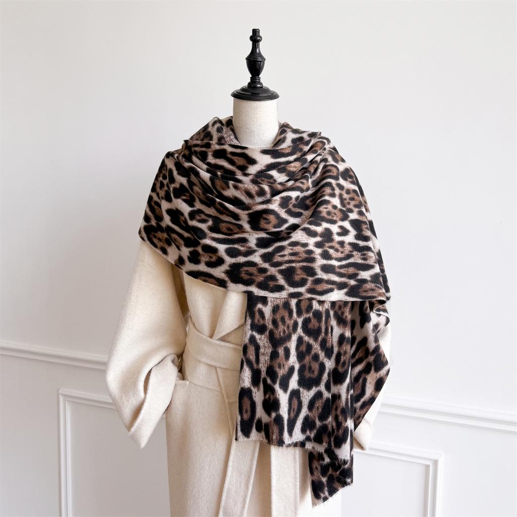 Winter Warm Women Scarf Leopard Pattern Designer Imitation Cashmere Thicken Shawl Pashmina Scarves Female Wrap Blanket Foulard