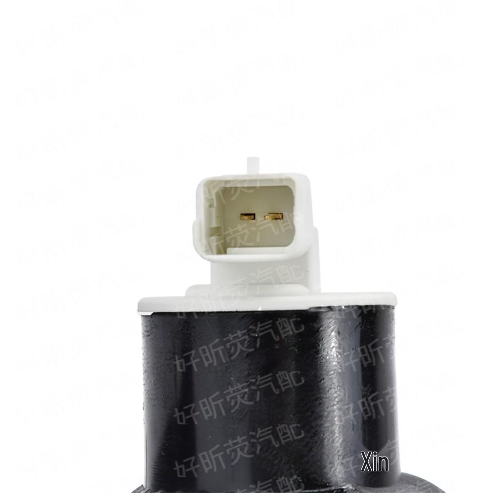 Rear Taillight Assembly for 2008-2015 Nissan Qashqai Europe: Includes Brake Turn Signals, Taillight Cover, Rear Headlights.