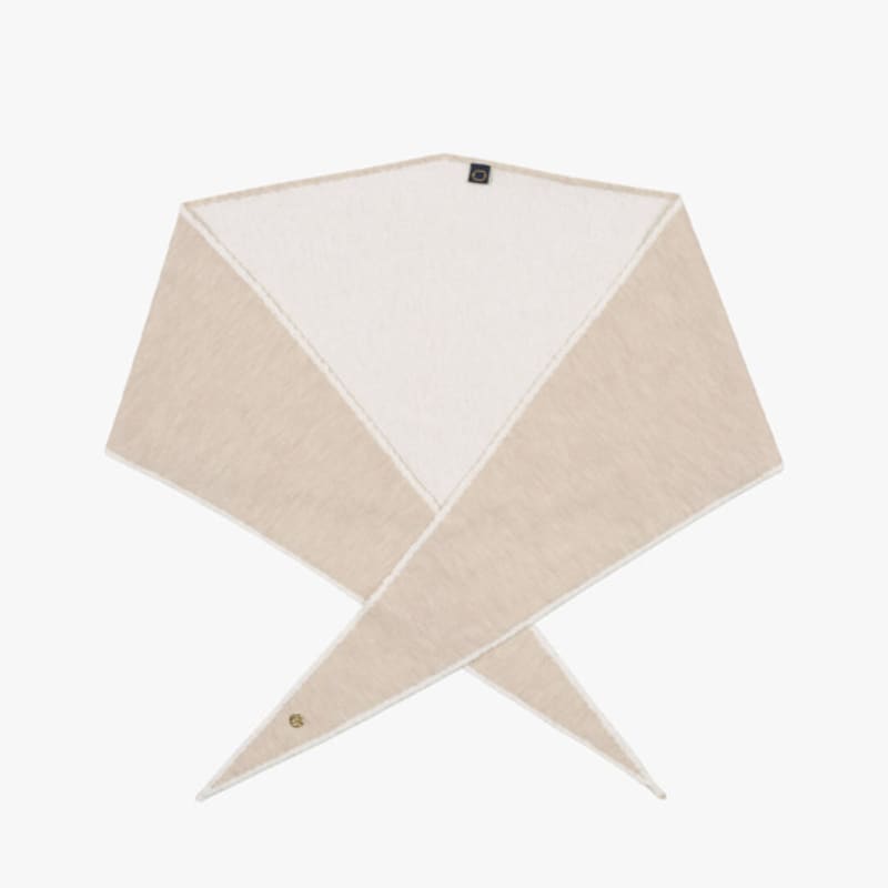 Saint Luxure 100% Wool Triangle Petite Muffler Ivory