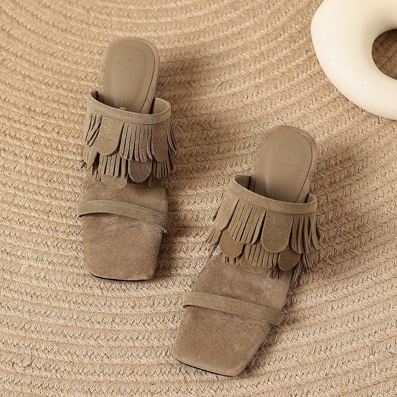 Retro ethnic style slippers for women in summer wearing 2025 new tassel vacation square toe fashion slippers