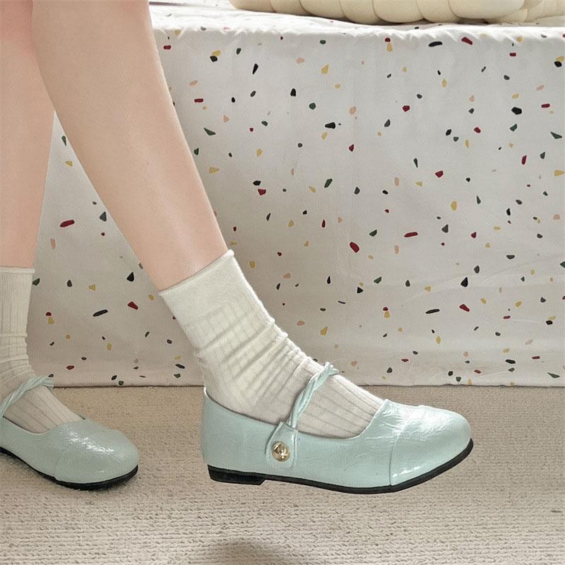 White Retro French Flat Bottomed Small Leather Shoes for Women 2025 New Spring Outfit Dress Versatile Shallow Mouth Single Shoe 35 синий 2980₽