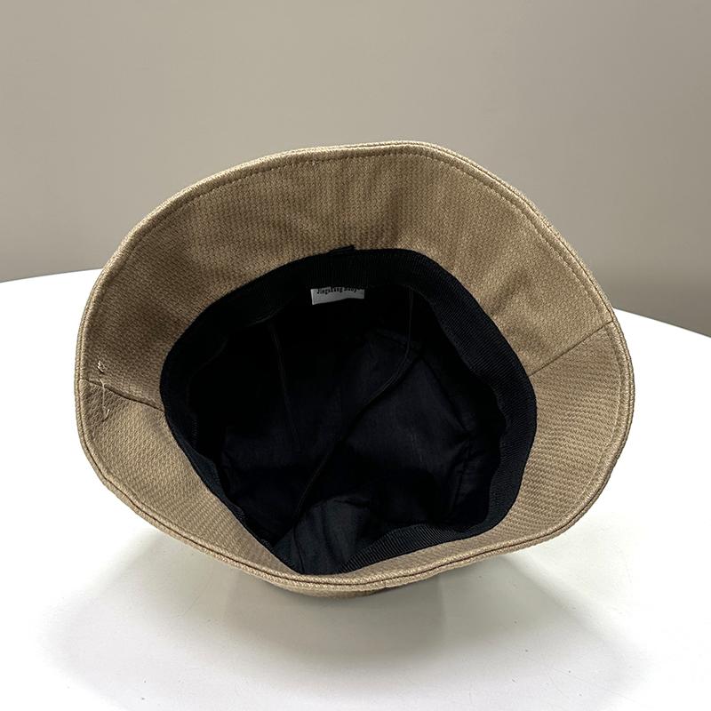 Spring and Autumn Hat Women's New Bucket Hat Fashion Temperament Cover Face Bucket Hat Versatile Show Washbasin Hat Trend