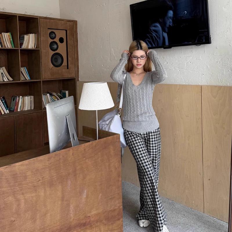 2KWEIRD Y2k V-neck Striped Sweater Vintage Harajuku Knit Slim Pullovers Korean Style Knitwear 2000s Aesthetics