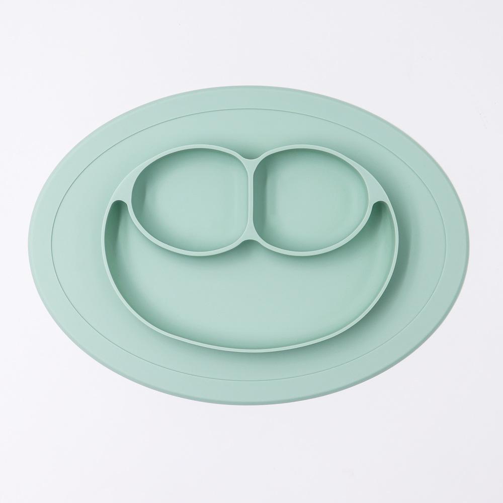 One-piece smiley face placemat, plate grid, baby complementary food tableware, food-grade silicone children's placemat