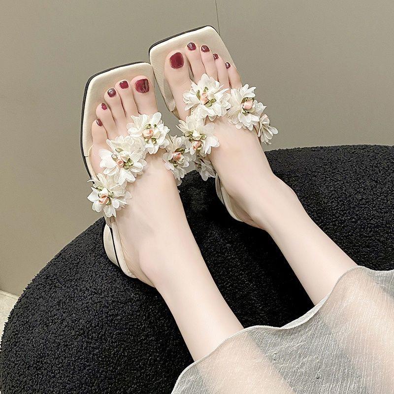 Fashion Temperament Square Toe Block Heel Slippers Summer New Open Toe Cross Strap Flower Non-Slip Kitten Heel Shoes