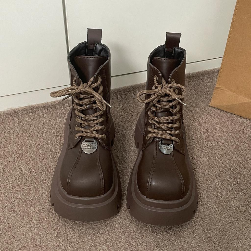 Bottes Martin à plateforme polyvalentes rétro marron pour fans de Queen, nouvelles bottines courtes rehaussantes automne 2025 pour femmes, style britannique