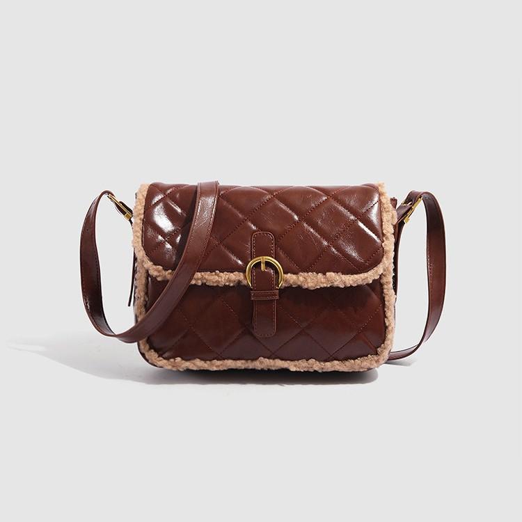 

2025 new fashionable versatile underarm bag retro niche simple large capacity high-end single shoulder messenger bag bag women