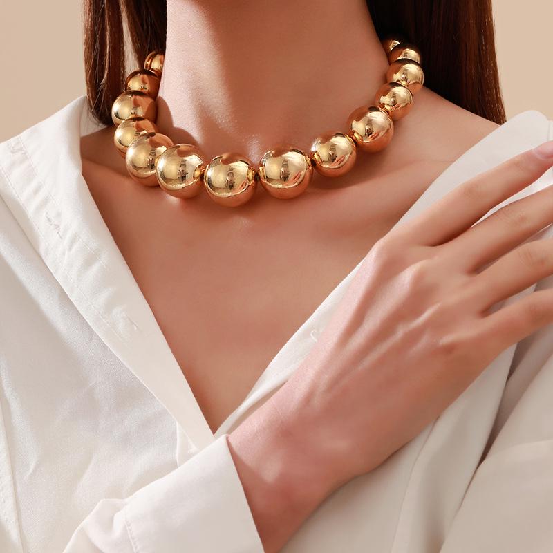 Exaggerated Punk Choker: Large Beaded Geometric Necklace for Women