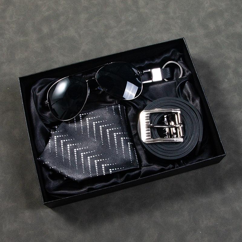 Valentine's Day Business Gift Set Men's Watch Sunglasses Belt Wallet Christmas Gift Set Quartz Watch Set for Men