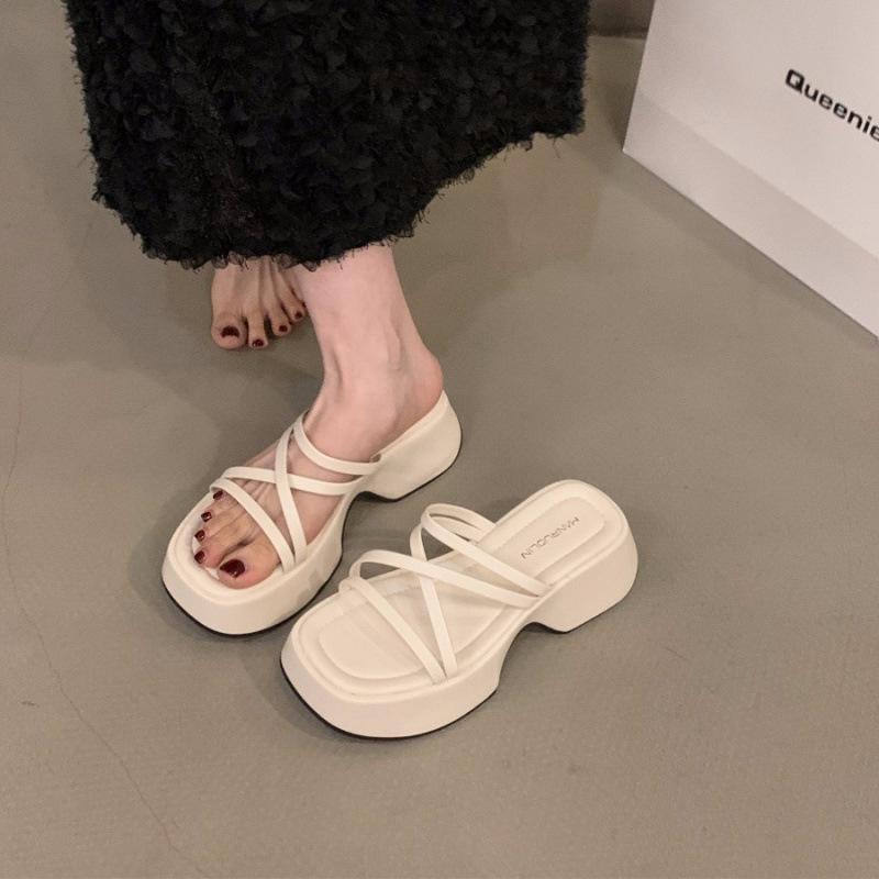Muffin thick-soled one-word slippers women's shoes outer wear 2025 new summer niche leopard print sandals heightened square head sandals