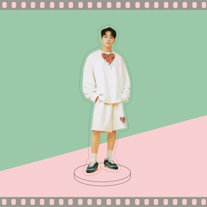 7pcs BTS Casual Outfit Acrylic Standee, Idol Full-Body Photo Desk Figure, Kpop Fans Collectible Display Stand