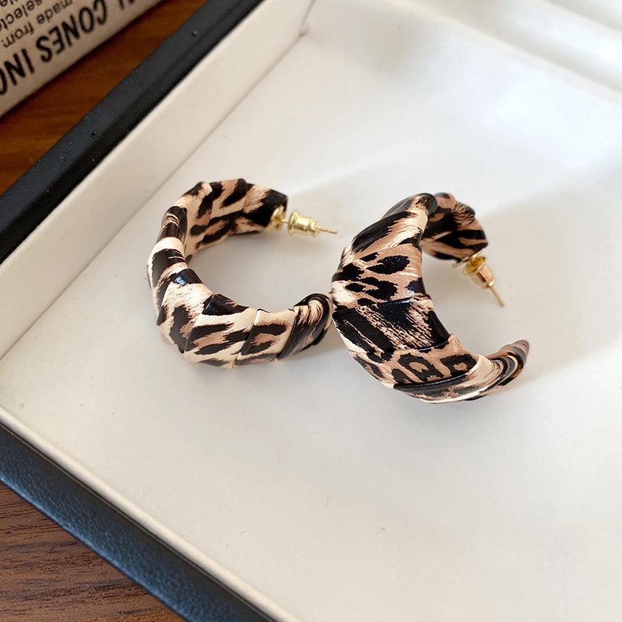 Geometric Leopard Print Heart Flower Stud Earrings - Retro & Versatile Luxury for Women