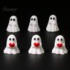 Halloween Harz Ornamente 3 Stück Mini Geister Figuren für Dekorationen, Mittelfinger und Süßigkeitentüten Füller Herz Gestufte Tabletts Tischplatten Regale