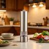 1Pcs Stainless Steel Automatic Spice Mill With Led Indicator Light Battery‑Powered Salt And Pepper Grinder For Home Kitchen