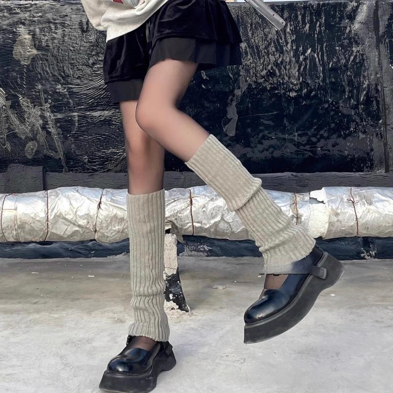 Source factory knitted socks cover white wool stacking socks women's summer jk knitted medium tube socks autumn and winter socks leg cover