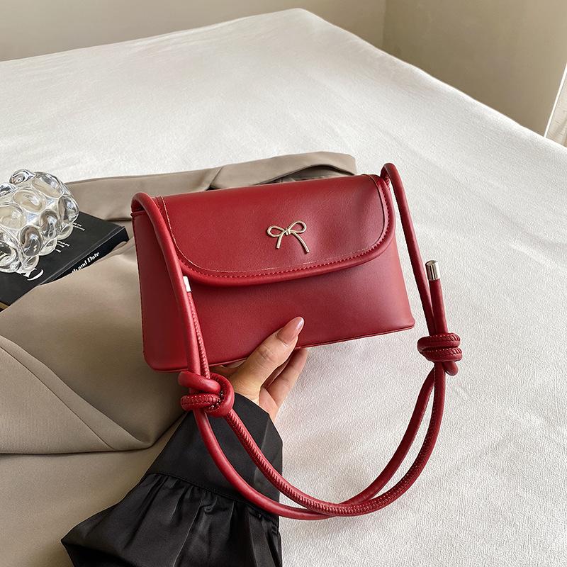 Fashion women's beautiful bag 2025 new shoulder messenger small square bag