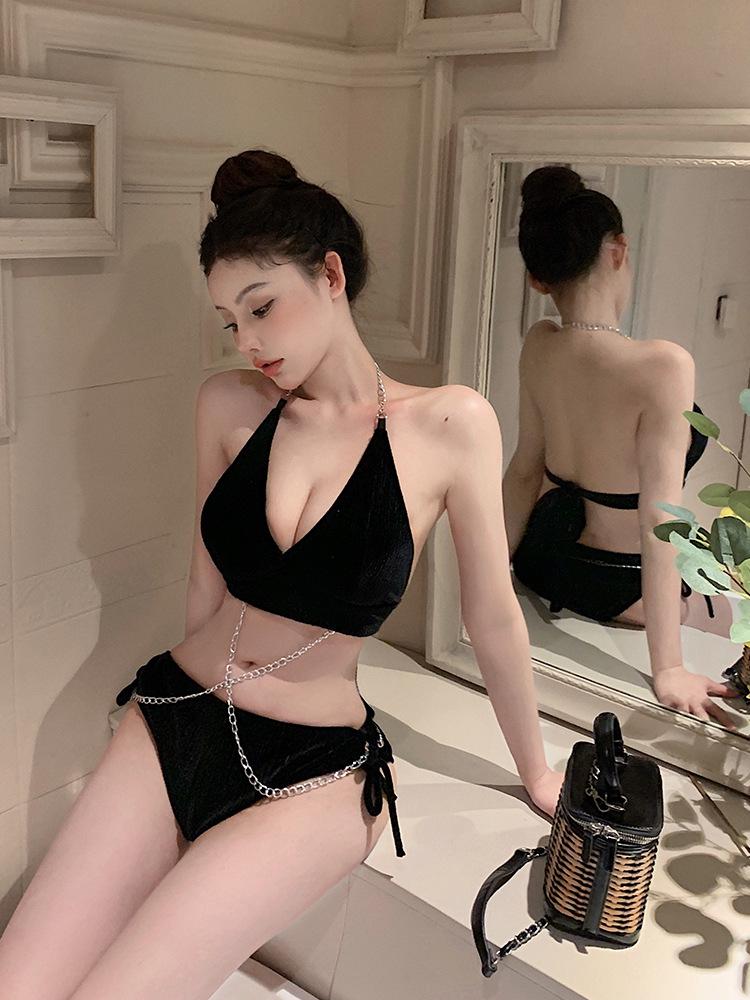 

Сексуальный купальник-треугольник 2023: Стильная спинка, металлическая цепочка, раздельный купальник M чёрный