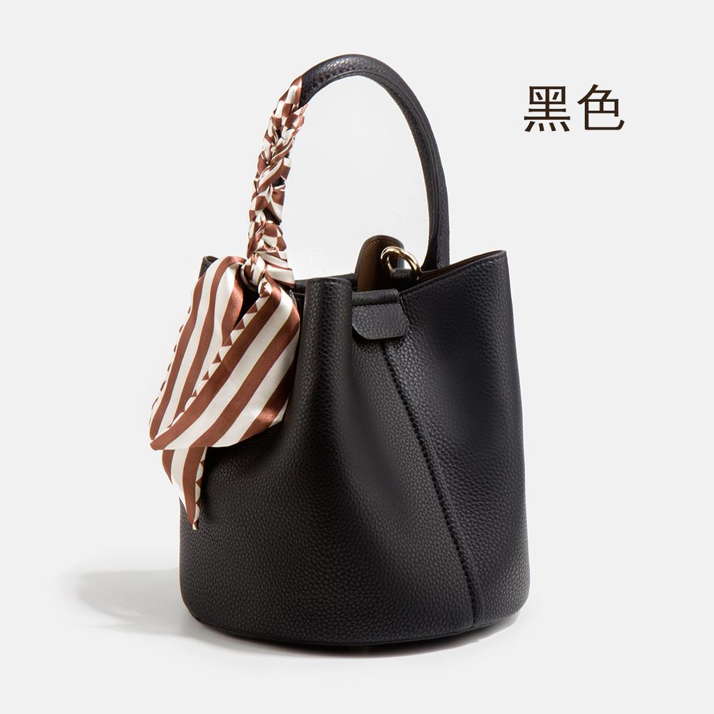Bucket Bag Women'S Bag Fashion Public Design Commuter Bag Handbag Grade Sense Messenger Women'S Bag