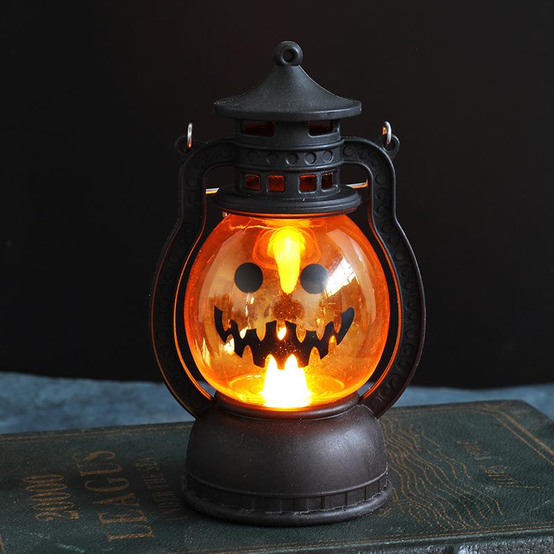 Halloween Retro Oil Lamp Portable Pumpkin Small Oil Lamp Halloween Lantern and Ghost Festival Atmosphere Arrangement