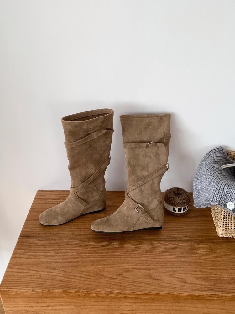 Inner heightening boots women's 25 new autumn retro versatile stacking boots belt buckle slim tall knight boots