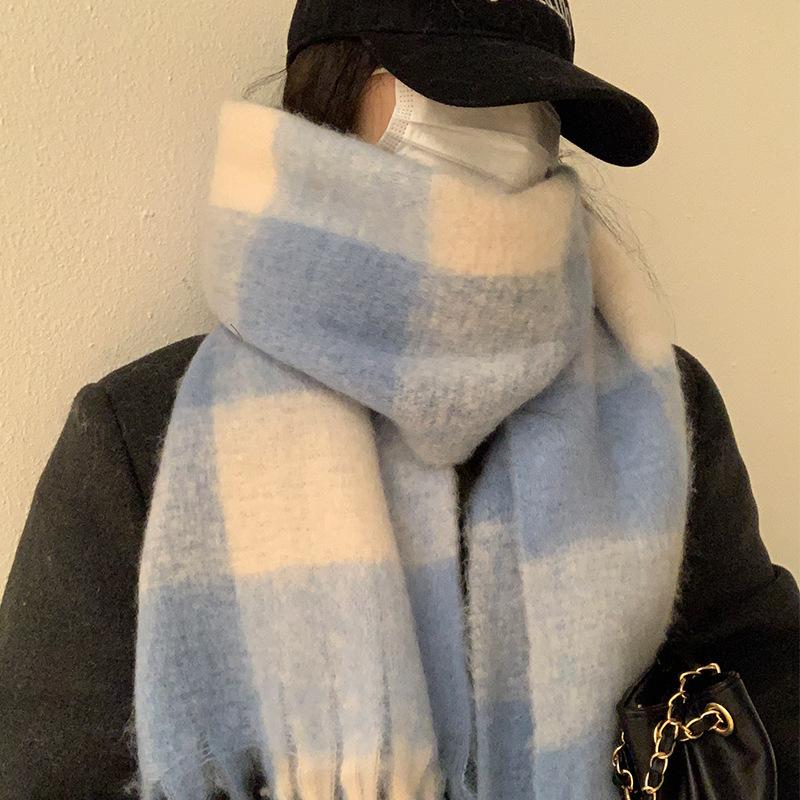 

Корейская версия мохерового клетчатого шарфа женский зимний цвет морской соли молочный кофе синий утолщенный атмосферный теплый студенческий платок-шаль