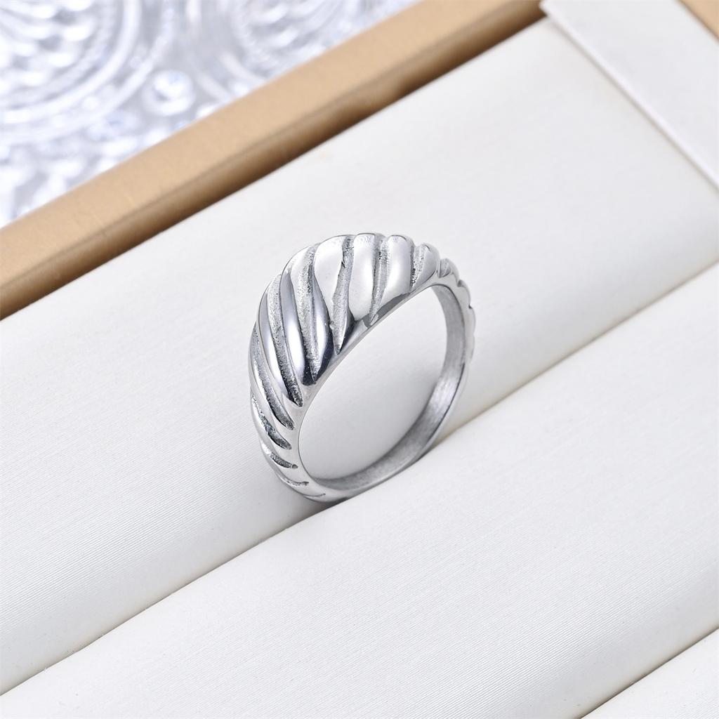 Wish Amazon's New Fashion Titanium Steel Ring Women's Retro Couple Trendy Men's Ring Jewelry