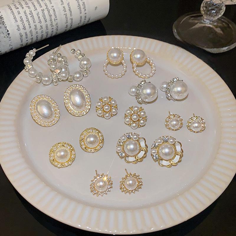 S925 Silver Needle Luxury Pearl & Cat's Eye Stone Earrings for Women – Elegant, All-Match Design.