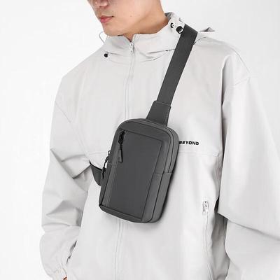 Li Shen Men's Splash-Proof Crossbody Chest Bag