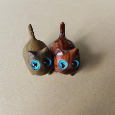 Cute Wooden Carving Cat Figurine Desktop Ornament Miniature Items Home Decoration Office Accessories Birthday/Christmas Gift