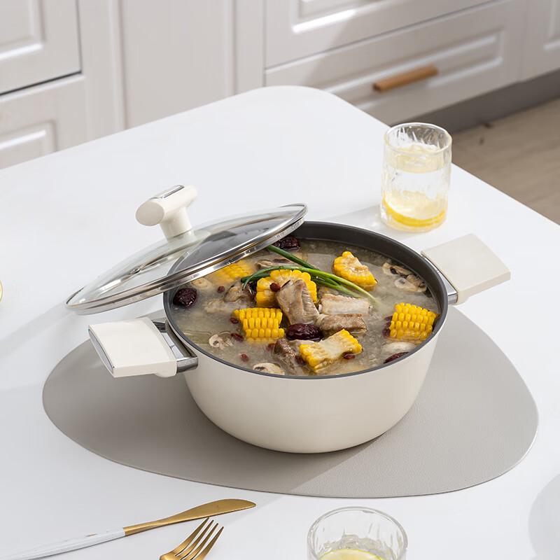 Bai Zao Yue Ying Fine Iron Non-Stick Cookware Set