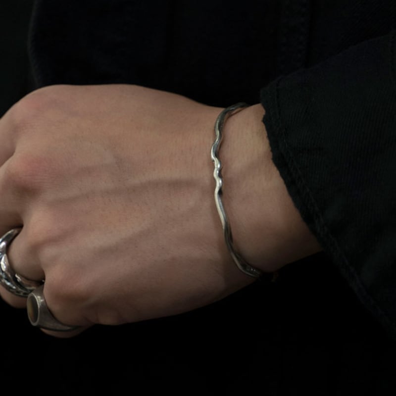 HARANG HR 237B_Silver Bangle Bracelet