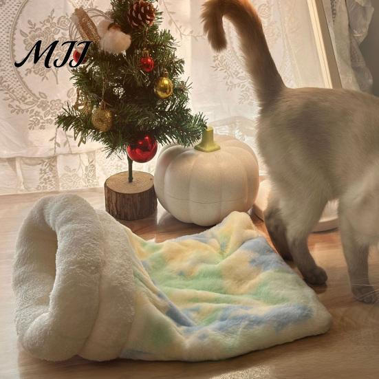 Thoughtful Gift for Cat Lovers Warm Fluffy Sleeping Bag, Semi-closed Enclosed Tunnel Bed, Self-Heating Portable Pet Resting Plush Lining