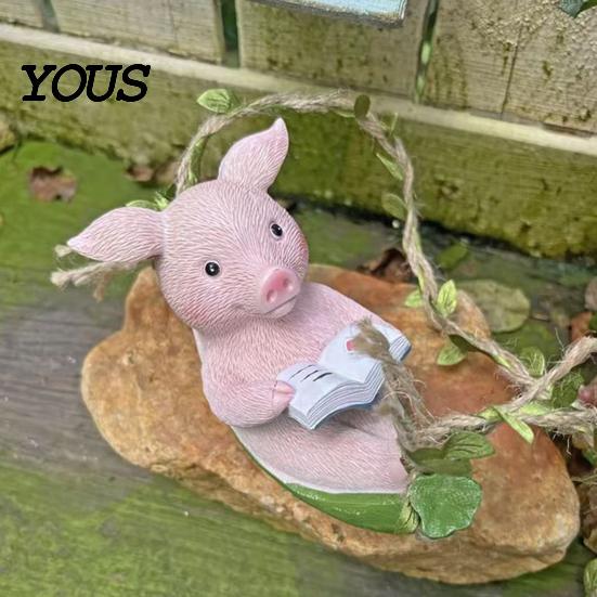 Hanging Book Reading Pig Resin Figurine, Cute Piggy Lying in Hammock Sun-resistant Decor Ornament, Waterproof Animal Sculpture for Indoor Outdoor