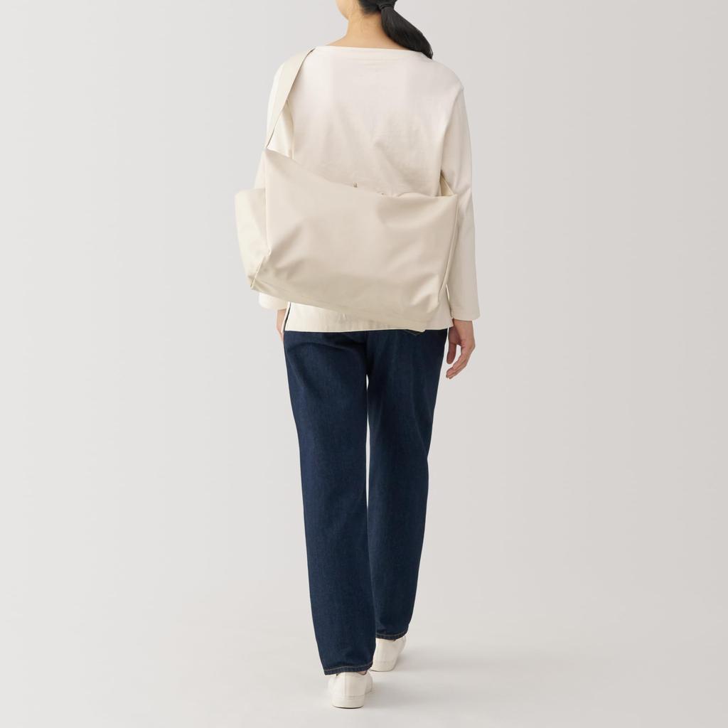 MUJI Square Shoulder Bag Made with Plant-Based Materials, Unisex, Adult, EFD02A4A, Off-White