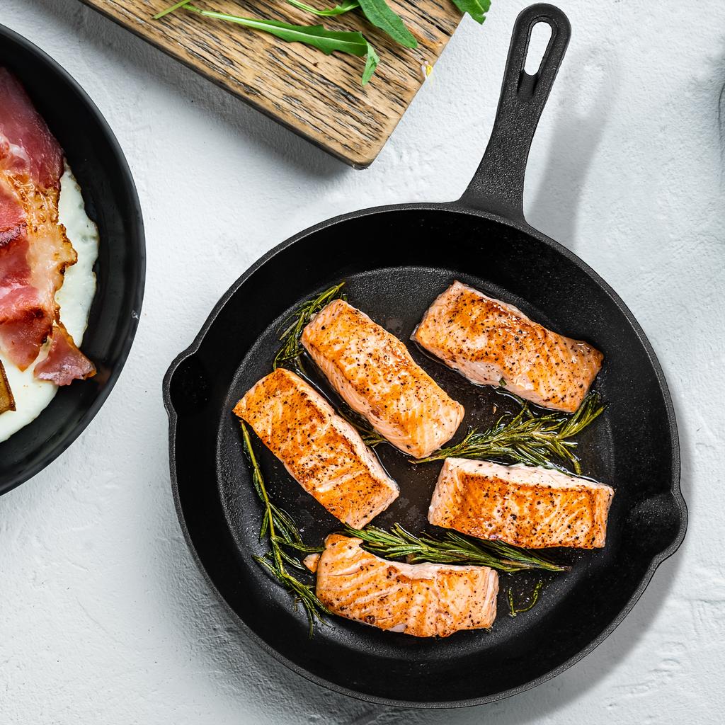 Premium  Cast Iron Skillet  - Non-Stick Skillet with Drip Spout, Perfect for Holiday Cooking, RV Use, And Campfire Meals