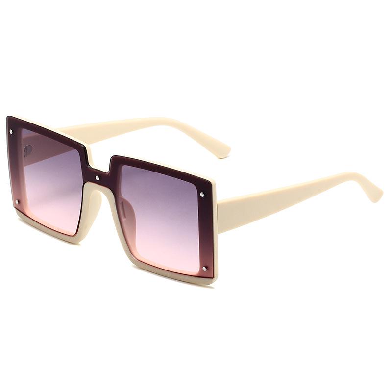 

Женские модные солнцезащитные очки в квадратной оправе - Трендовые, стильные и идеально подходящие для вождения и путешествий