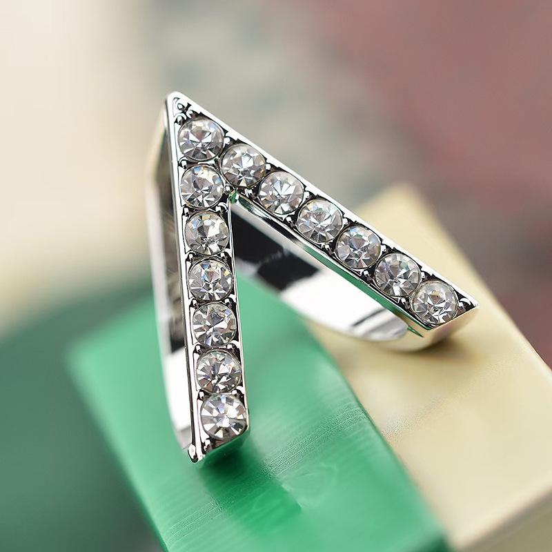 Neue Kamelien-Seidenschalschnalle, französische Retro-Perlenschalschnalle, quadratische Ringschnalle, orangefarbene Kristallschalschnalle für Frauen