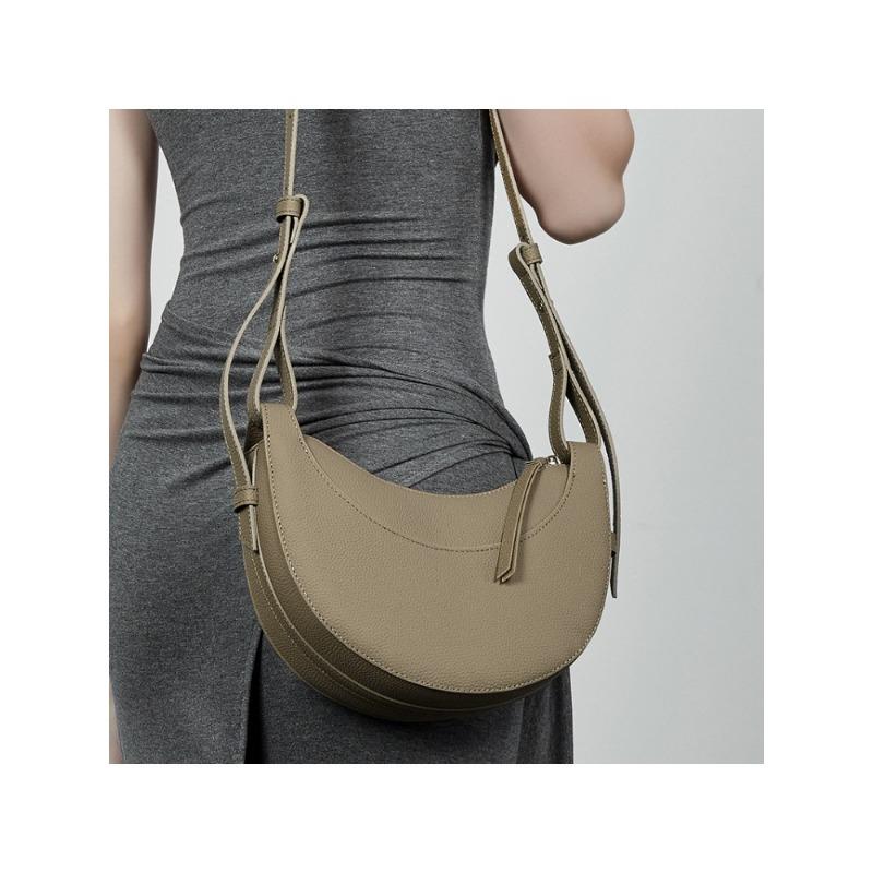 Cowhide Niche Design High-end Texture Crossbody Crescent-shaped Bag Genuine Leather Underarm Saddle Bag Casually
