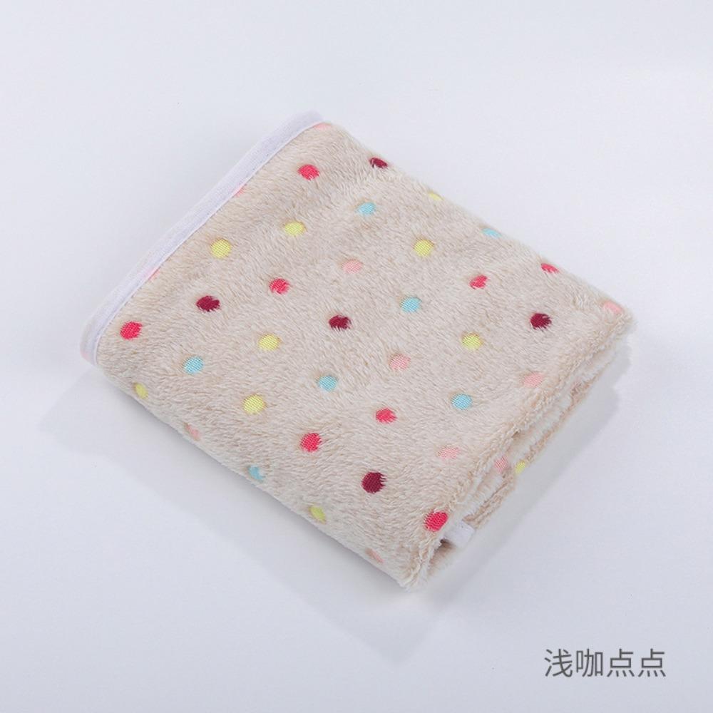 Pet Blankets, Kennel Pads, Dog Blankets, Autumn and Winter Warm Blankets, Coral Fleece