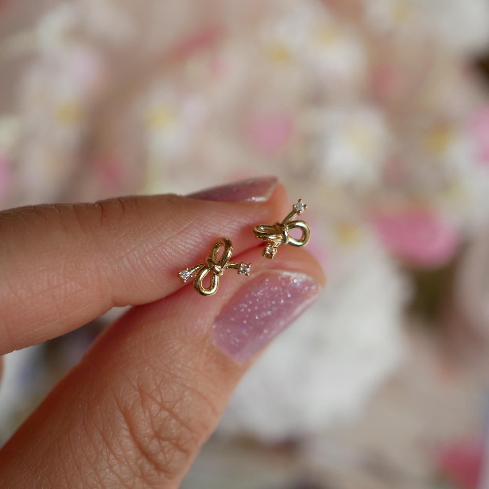S925 Sterling Silver Plated 18K Gold Twisted Bow Zircon Earrings Mini Exquisite Cute Romantic Earrings for Women Gold