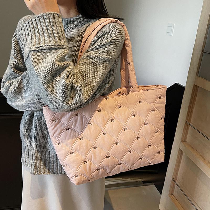 Large Capacity Shoulder Bag Cute Sweet Bow Prints Handbag Soft Puffer Tote Bag Women Commute Casual Simple Storage Bag