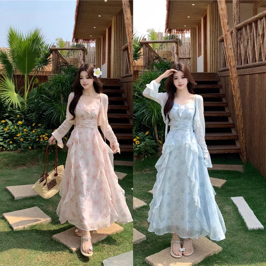

Women s Plus Size French Floral Two-Piece Dress Set with Ruffled Camisole and Thin Cardigan for Spring/Summer 2026 XL