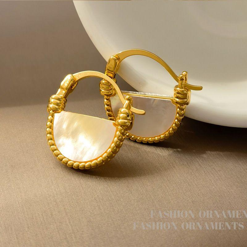 Welfare Fancy Accessible Luxury Spring/Summer New Arrival Earrings Necklace Fashion Elegant Vintage Earrings Trendy Niche Accessories