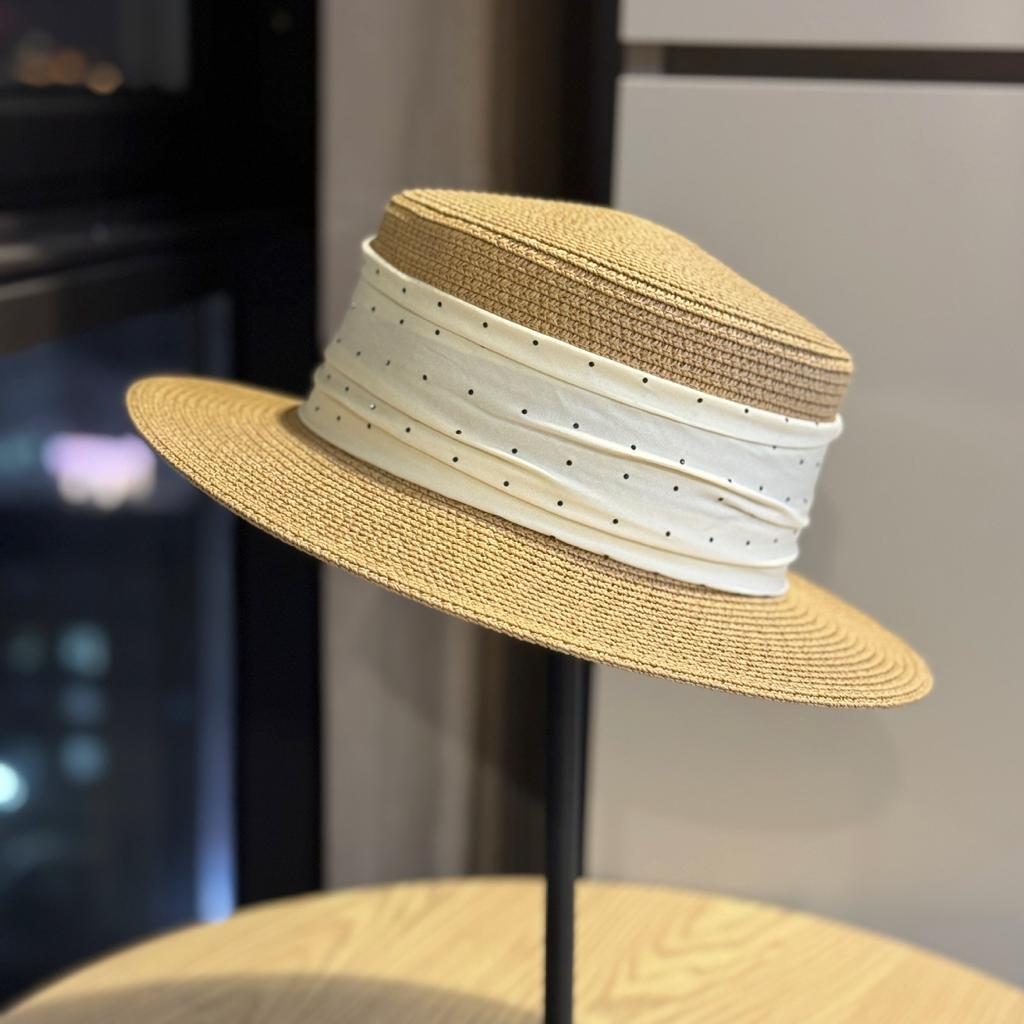 Spring and Summer Sunscreen Elegant French Polka Dot Vacation Top Hat Women Travel Beach Hat Fashion Flat Top Straw Hat