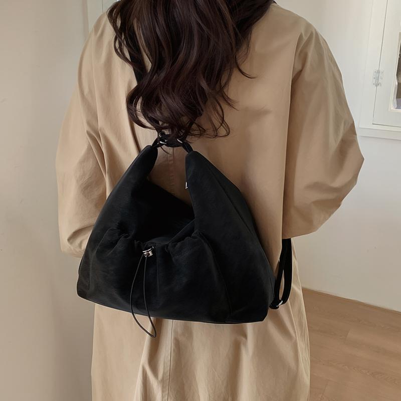 Slouchy Shoulder Bag with Front Pouch Large Capacity Everyday Fashion Tote Bag