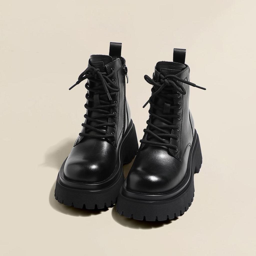 Women's Thick-soled Winter Lightweight Warm Cold Padded Snow Boots Non-slip Wear-resistant Casual Sneakers Martin Cotton Boots