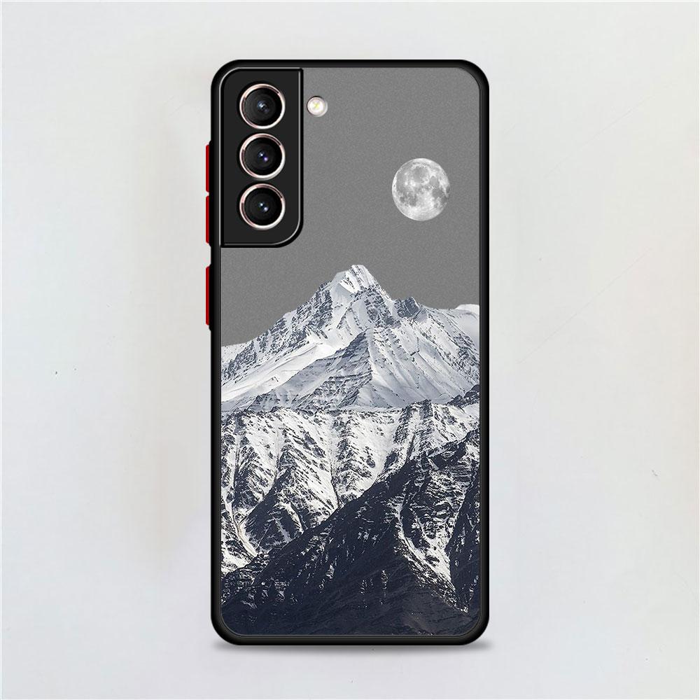 Aesthetic Snow Mountain Matte Case For Samsung Galaxy S22 S20 S21 FE S10 S9 Plus S8 Capa Note 20 Ultra 10 Lite Phone Fundas