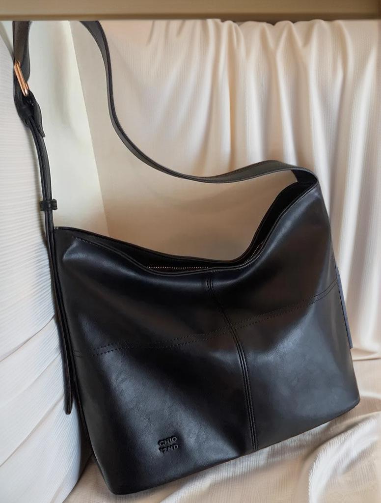 

Traveler Chapter Tote Bag Women s 2024 New Large Capacity Slack Shoulder Crossbody Bag чорний