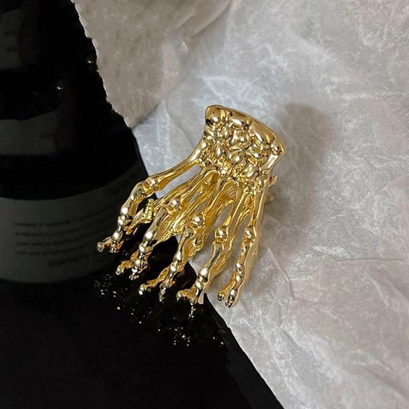 Punk Skull Hand Hair Clips for Women Simple Geometric Dark Little Shark Clip Halloween Party Headwear Accessory