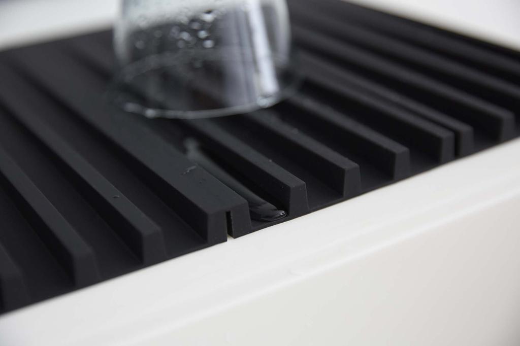 Yamazaki Jitsugyo 3836 Folding Drainer Tray Black x D25 x Tower 3way Drainer Mat Allows Water Droplets to Directly Rinse into the Sink 3836 Approx.